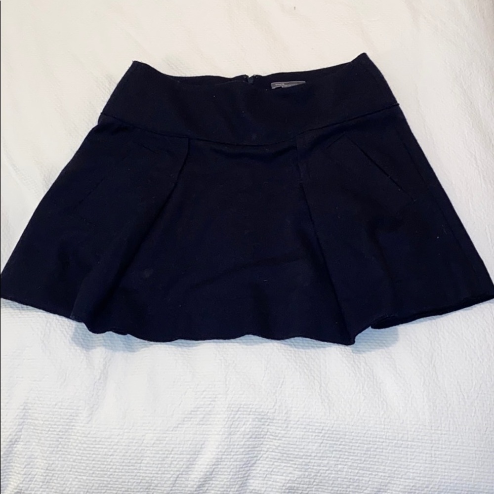NWOT Vince pleated navy miniskirt